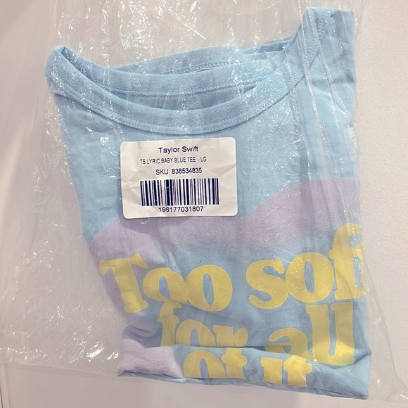 Taylor Swift “too soft for all of it” midnights merch crop t-shirt / baby tee - Picture 3 of 3